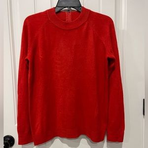 ✨✨Women’s Red Sweater✨✨